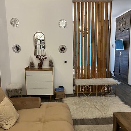Aki Studio Silver Mountain פויאנה ברשוב מראה חיצוני תמונה