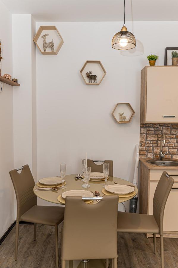 Aki Studio Silver Mountain פויאנה ברשוב מראה חיצוני תמונה