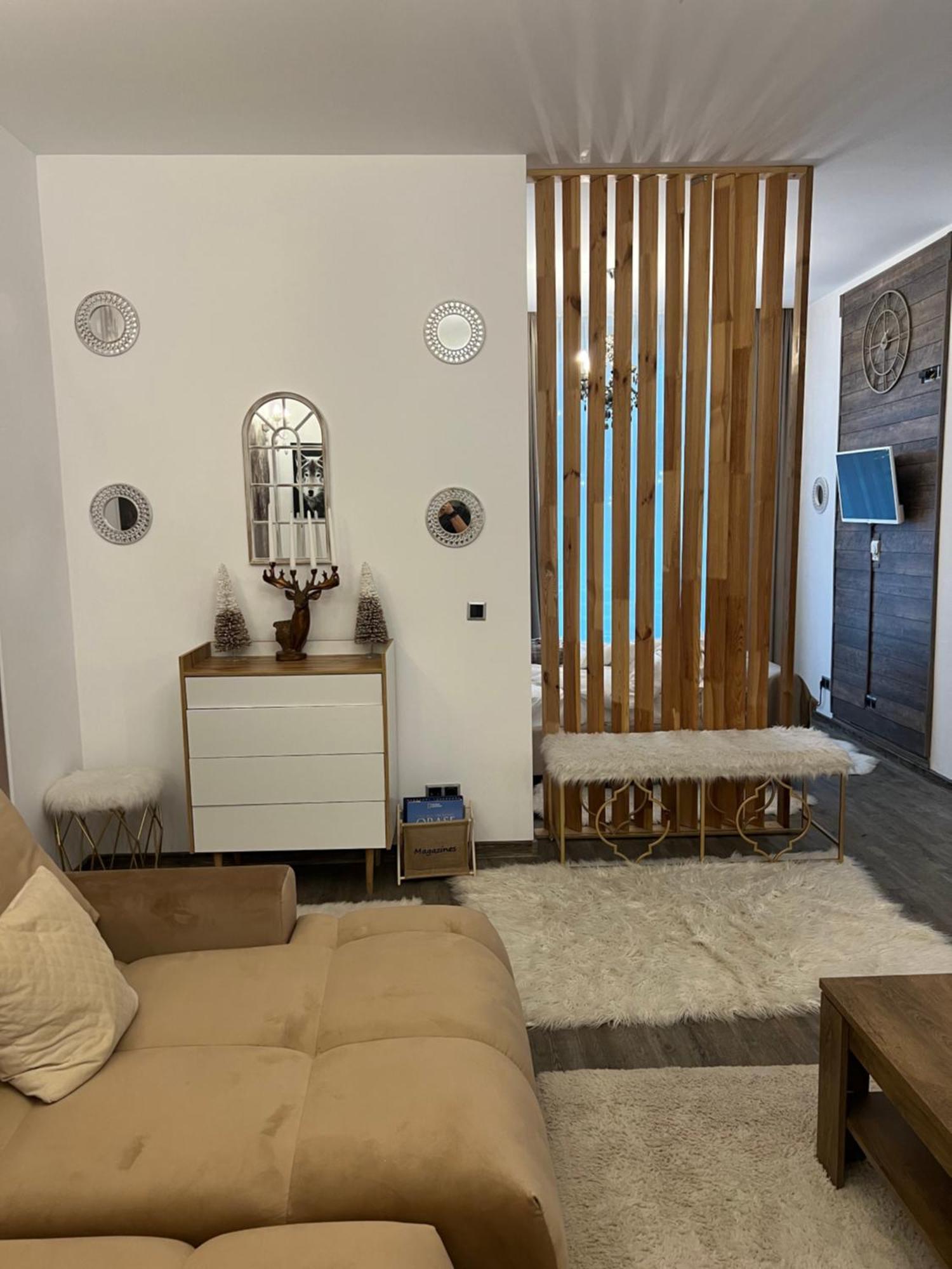 Aki Studio Silver Mountain פויאנה ברשוב מראה חיצוני תמונה